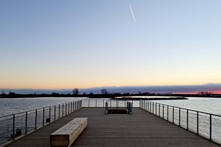 SQUARE.ONE develops a promenade space ending at an open air bathing facility in Vallensbæk, Copenhagen DK