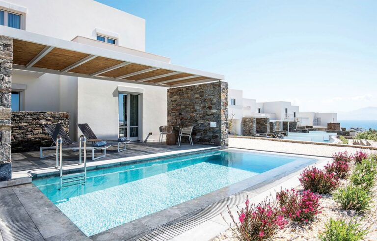 Το πολυτελές Summer Senses Luxury Resort υποδέχεται στις 13 Μαΐου τους πρώτους επισκέπτες του στο νησί της Πάρου