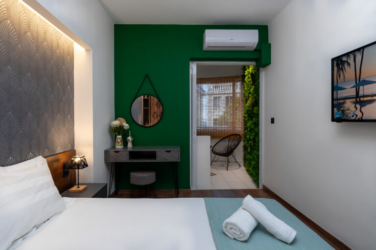 Kentia Apartment: Ανακαίνιση και διαμόρφωση κατοικίας τύπου Airbnb στο κέντρο του Ηρακλείου Κρήτης