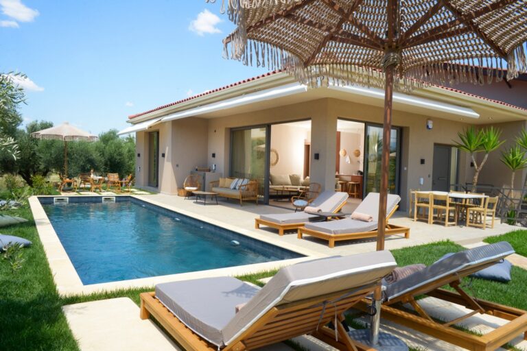 Elaia Grove: Οι νέες πολυτελείς βίλες των Aria Hotels στην Καλαμάτα