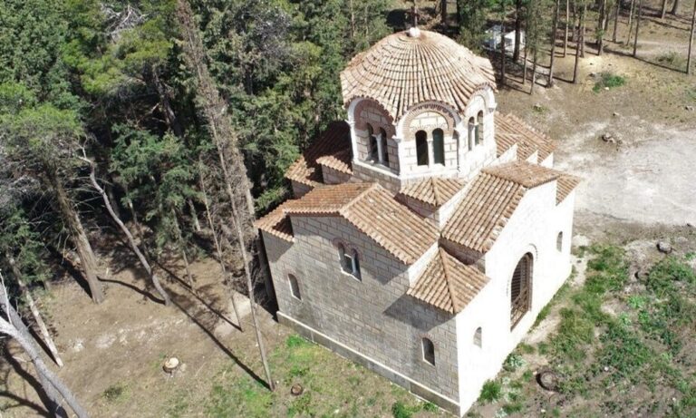 ΥΠΠΟΑ: Αποκαθίσταται το βασιλικό Μαυσωλείο στο κτήμα Τατοΐου
