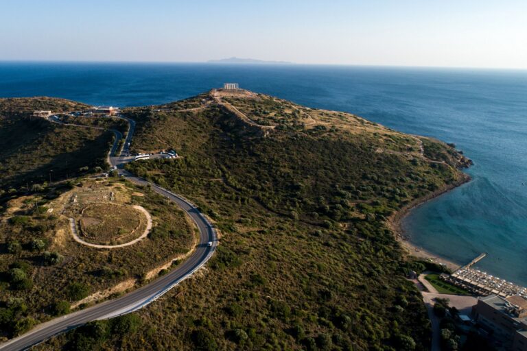 Την άνοιξη του 2024 θα ανοίξει το πολυτελές camping «91 Athens Riviera» της Grivalia Hospitality