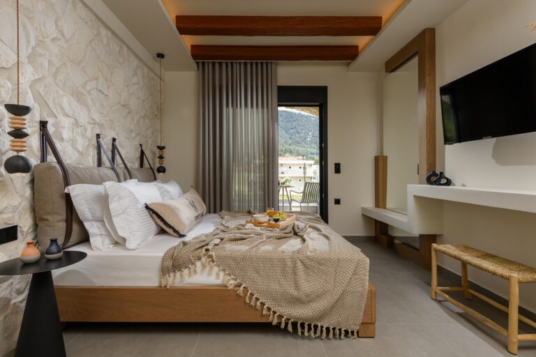 Ammothines Beach Suites: Ένα ξενοδοχείο στη Θάσο με κομψή αισθητική και boho λεπτομέρειες που θα σας μαγέψει