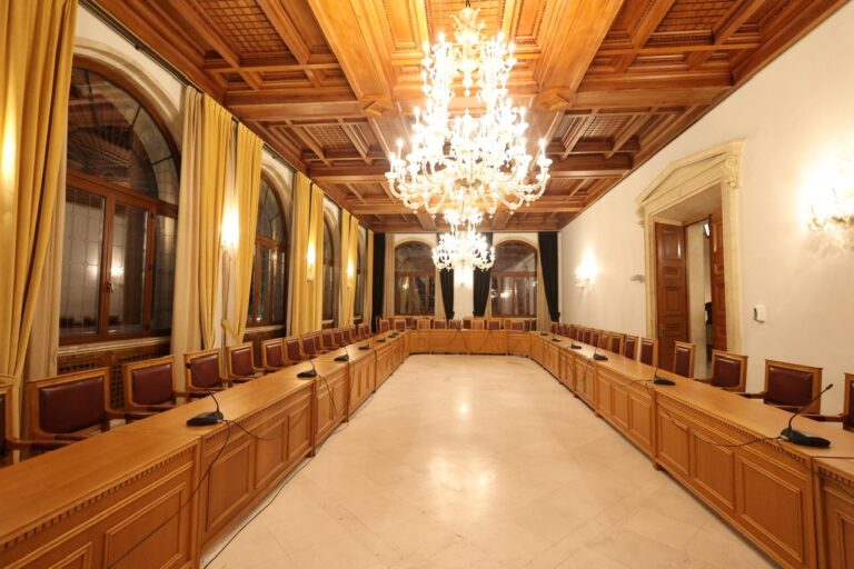 Ηράκλειο Κρήτης: Εγκαινιάστηκε το έργο της ενεργειακής αναβάθμισης του ιστορικού κτιρίου της Λότζια
