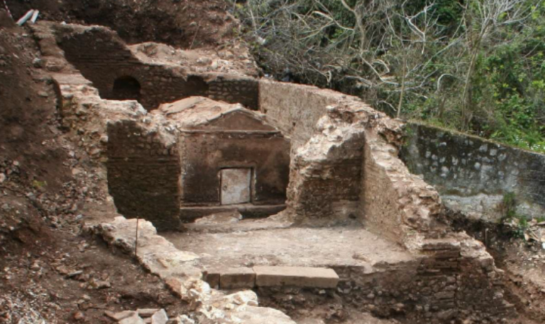 Αναστηλώνεται το ρωμαϊκό ταφικό μνημείο στο Φισκάρδο της Κεφαλονιάς