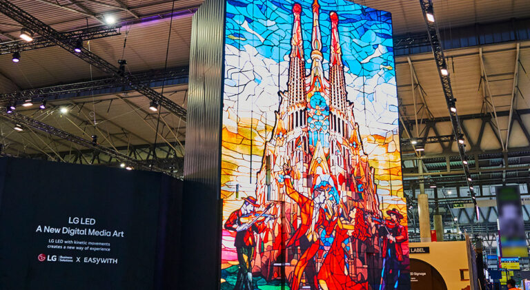 LG Business Solutions: Δυνατές οπτικές εμπειρίες με την Kinetic LED