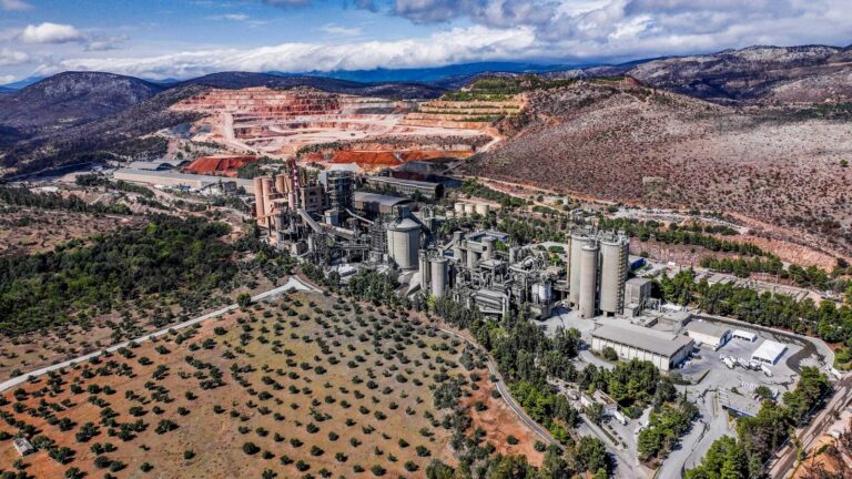 Titan: Εισάγει την Titan America σε χρηματιστήριο των ΗΠΑ