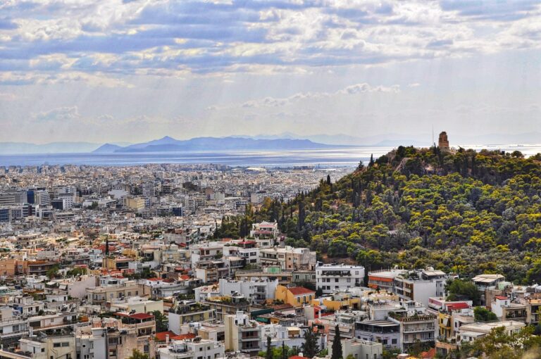 Επιστροφή στα … ελληνικά ακίνητα για την ελληνική διασπορά – Πού επενδύουν οι ομογενείς;