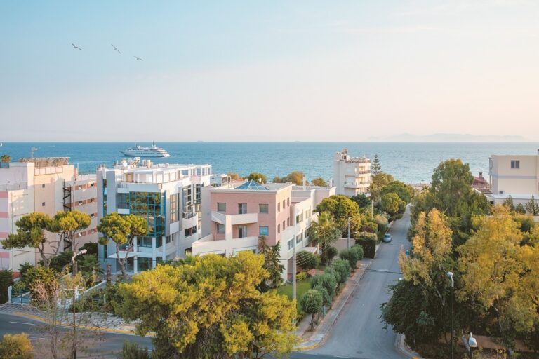 Σε ανοδική τροχιά οι τιμές οικοπέδων και οι νέες επενδύσεις στην αγορά ακινήτων