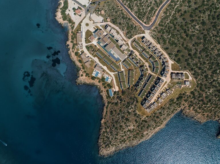 Το νέο JW Marriott Crete Resort & Spa στο Μαράθι Χανίων αποπνέει μεσογειακή λιτότητα & βαθιά σύνδεση με το φυσικό περιβάλλον