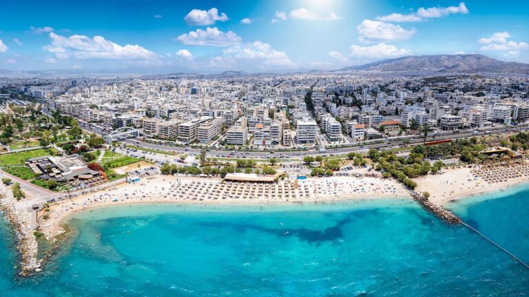 Πολυτελή ακίνητα: Η 5ετία που άλλαξε τα δεδομένα – Το προφίλ των αγοραστών σε Αθηναϊκή Ριβιέρα και Βόρεια Προάστια