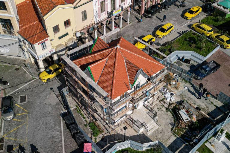 Σε εξέλιξη βρίσκονται οι εργασίες ανακατασκευής του Παλαιού Λιμεναρχείου Μυτιλήνης