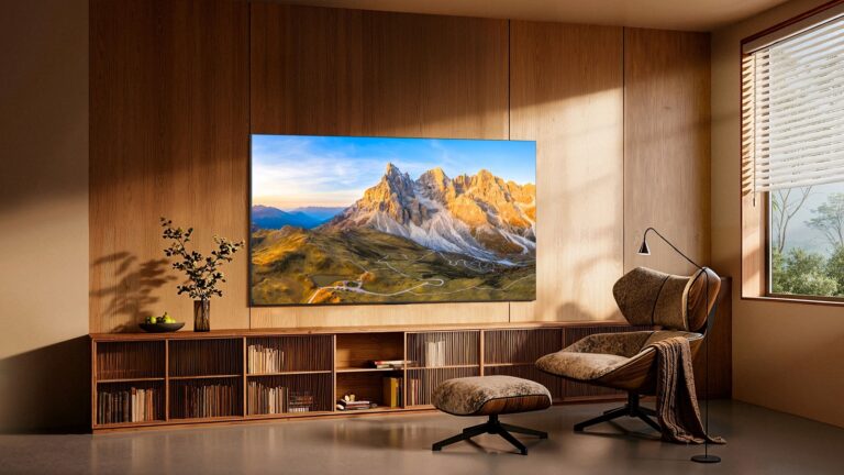 Η TCL παρουσιάζει τη νέα τηλεόραση C8L SQD Mini LED στην Ευρώπη, φέρνοντας μια κινηματογραφική εμπειρία εικόνας & ήχου στο σπίτι