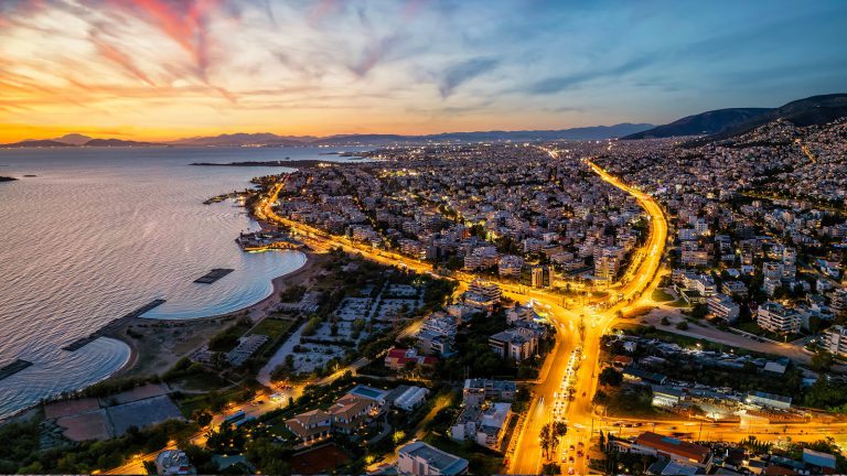 Σε φάση ωρίμανσης η ελληνική αγορά πολυτελών ακινήτων – Αλλάζει η εικόνα στην Αθηναϊκή Ριβιέρα και τα Βόρεια Προάστια